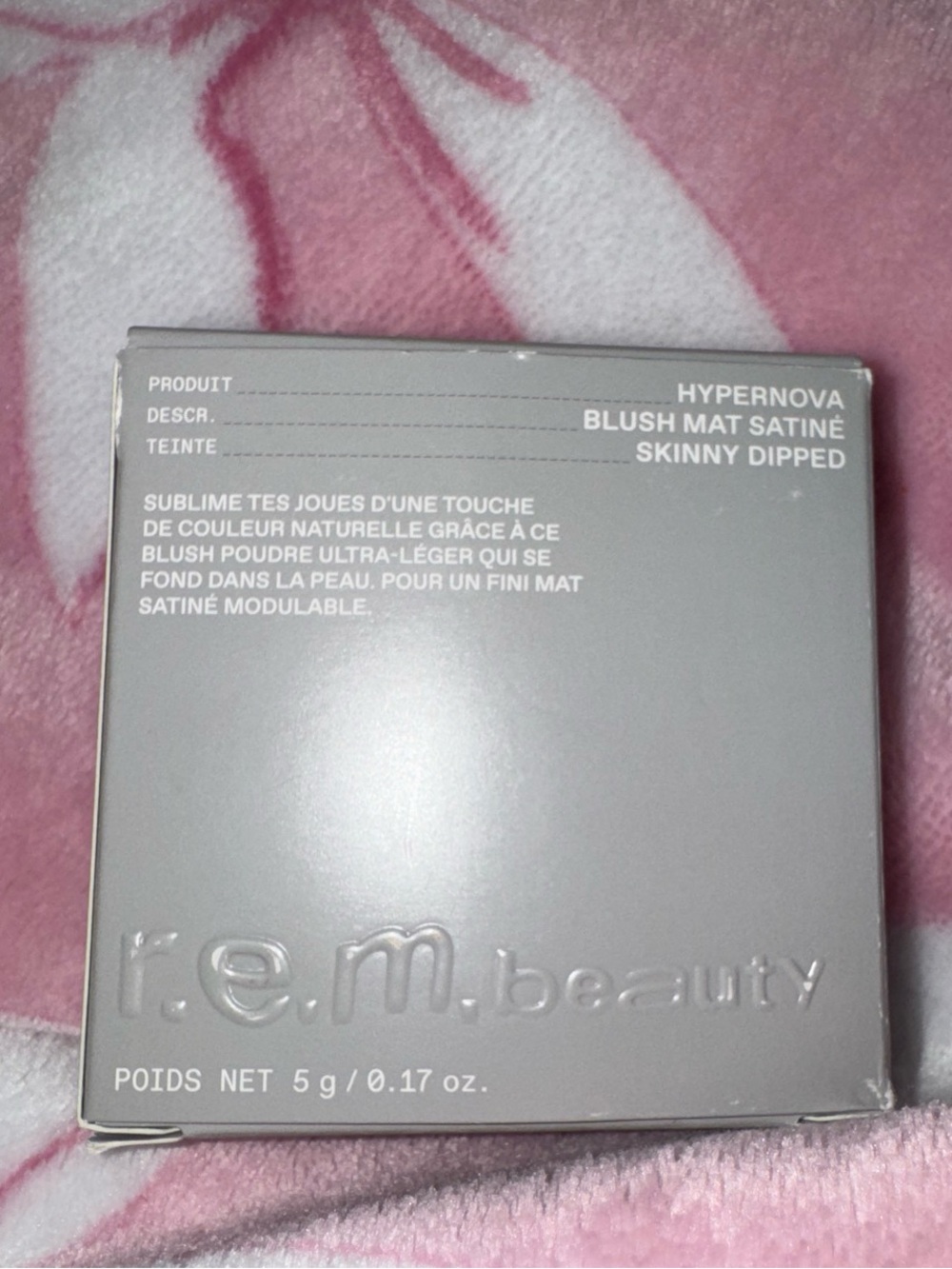 R.e.m. beauty Hypenova Blush Mat Satiné in Skinny Dipped - Soft Pink Cheek Color